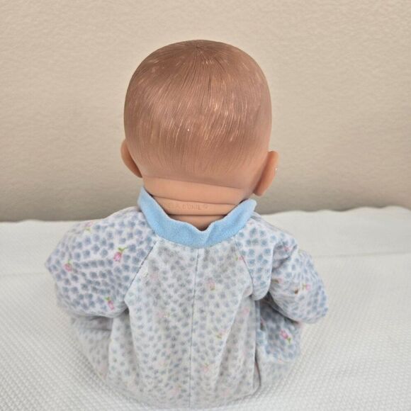 Nines D' Onil Baby Doll Girl 15 inches Anatomocally Correct Reborn - Picture 5 of 8